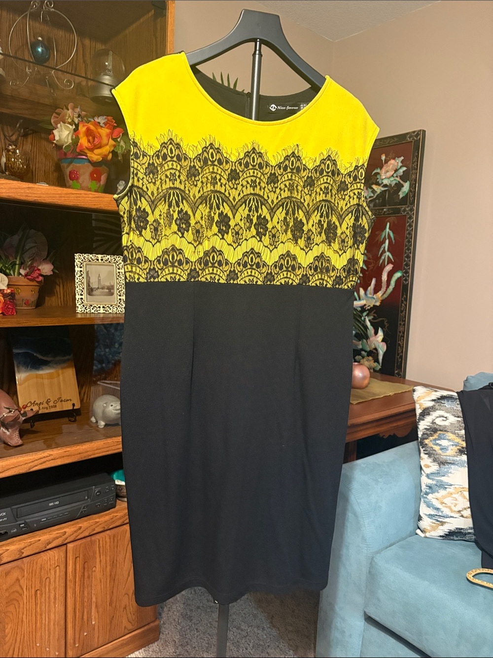 Forever 21 Yellow and Black Lace-Accent Midi Dress